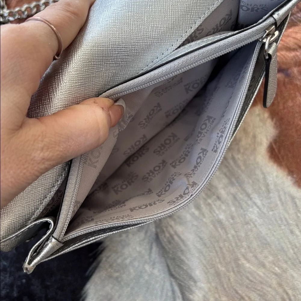 Michael Kors Genuine Leather Lana Wallet Clutch Bag Metallic Silver Crossbody